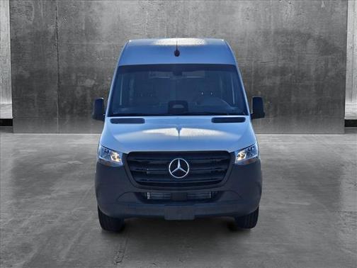 2025 Mercedes-Benz Sprinter 2500 Standard Roof