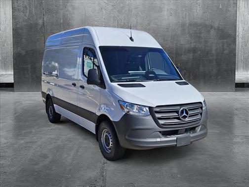 2025 Mercedes-Benz Sprinter 2500 Standard Roof