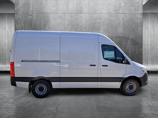 2025 Mercedes-Benz Sprinter 2500 Standard Roof