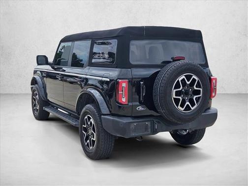 Shadow Black 2023 Ford Bronco Outer Banks