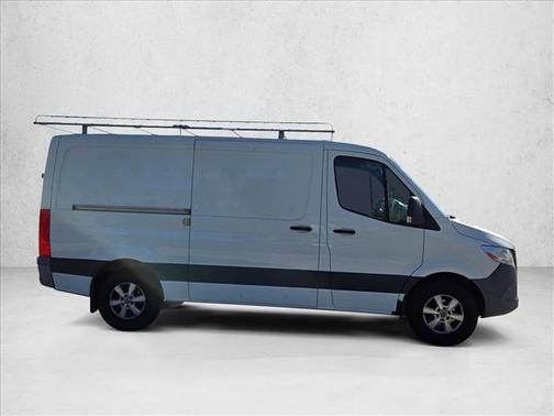 2021 Mercedes-Benz Sprinter 2500 Standard Roof