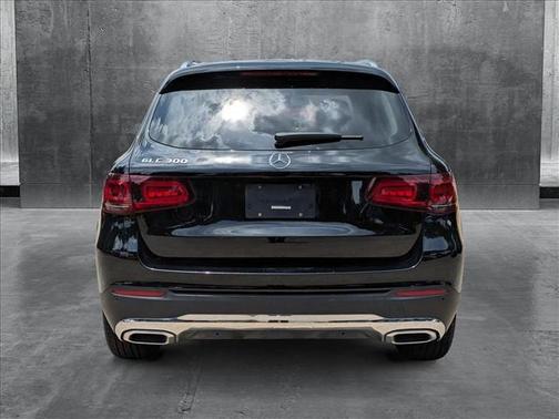 2022 Mercedes-Benz GLC 300 Base