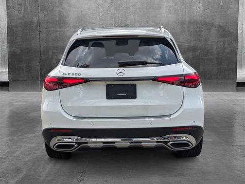 2024 Mercedes-Benz GLC 300 Base