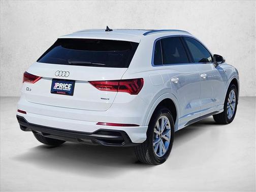 2025 Audi Q3 Premium 45 TFSI S line quattro Tiptronic