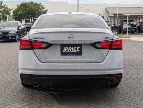 2023 Nissan Altima SR FWD