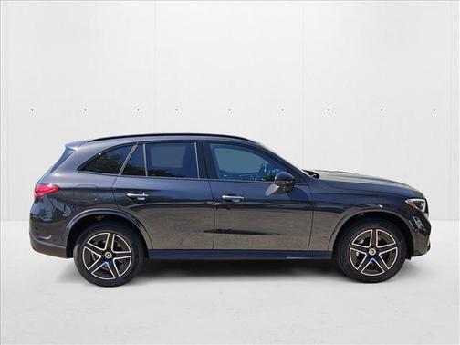 2025 Mercedes-Benz GLC 300 Base