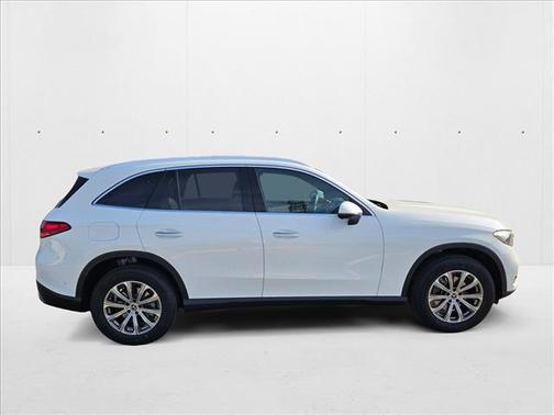 2025 Mercedes-Benz GLC 300 Base