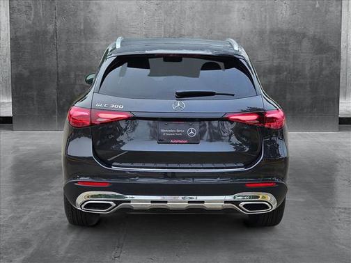 2025 Mercedes-Benz GLC 300 Base