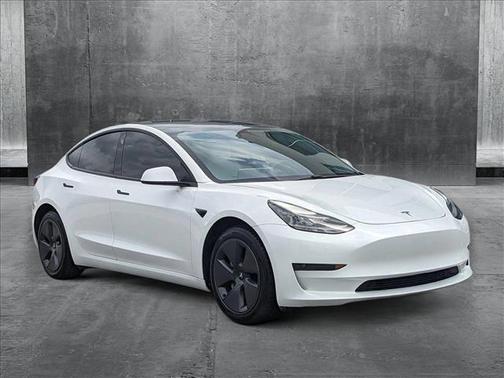 2021 Tesla Model 3 Standard Range Plus