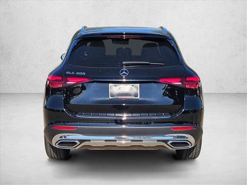 2026 Mercedes-Benz GLC 300 Base