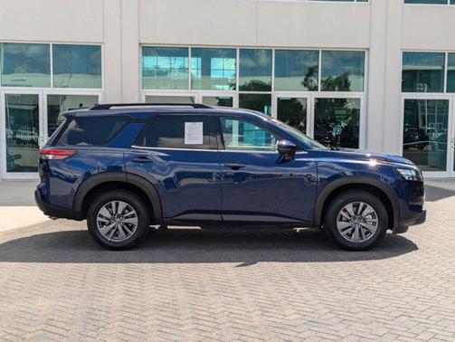 2024 Nissan Pathfinder SV FWD
