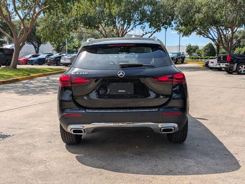2025 Mercedes-Benz GLA 250 4MATIC