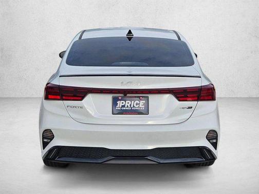 Snow White Pearl 2024 Kia Forte GT-Line