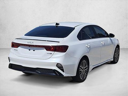Snow White Pearl 2024 Kia Forte GT-Line