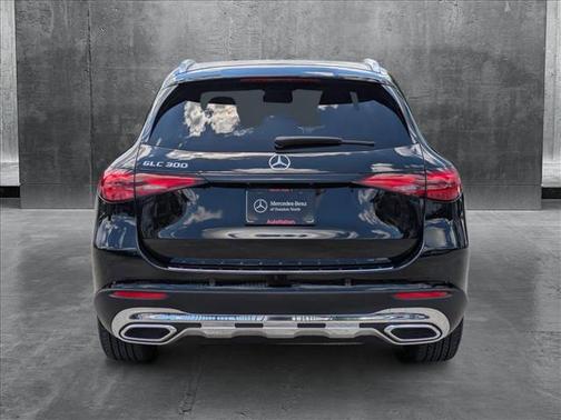 2025 Mercedes-Benz GLC 300 Base