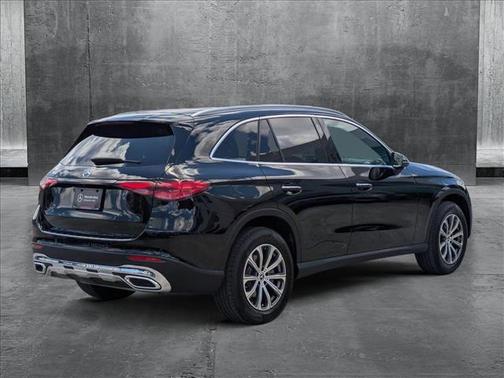 2025 Mercedes-Benz GLC 300 Base