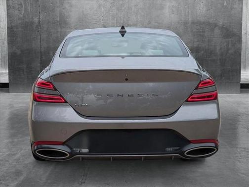 2024 Genesis G70 2.5T RWD