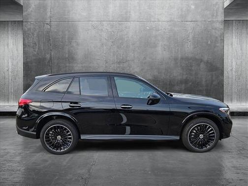 2025 Mercedes-Benz GLC 300 Base