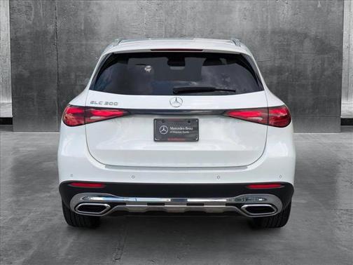 2025 Mercedes-Benz GLC 300 Base