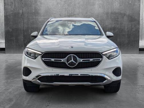 2025 Mercedes-Benz GLC 300 Base