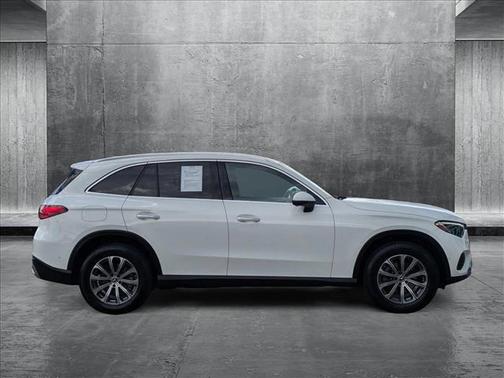 2025 Mercedes-Benz GLC 300 Base