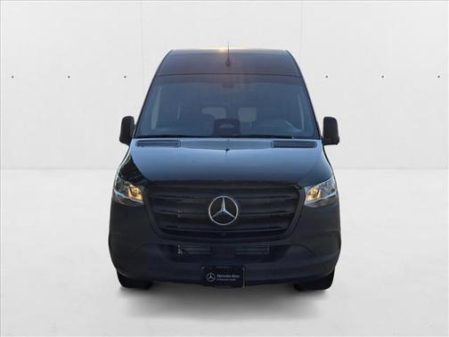 2025 Mercedes-Benz Sprinter 2500 Standard Roof