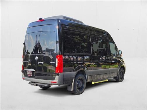 2025 Mercedes-Benz Sprinter 2500 Standard Roof