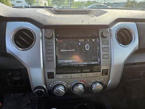 Black 2016 Toyota Tundra SR5