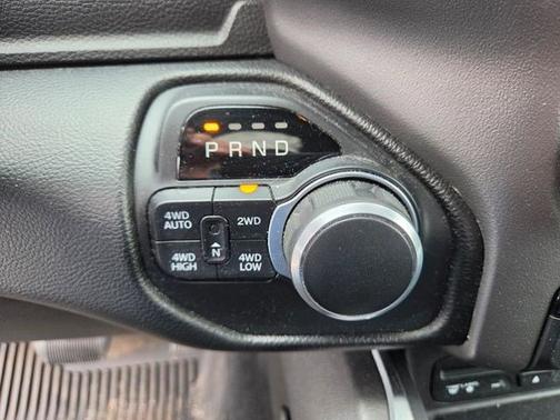 Patriot Blue Pearlcoat 2019 RAM 1500 Big Horn