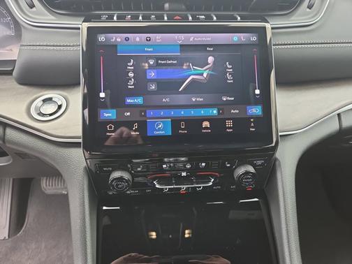 Metallic 2025 Jeep Grand Cherokee L Limited