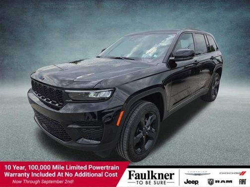 Diamond Black 2025 Jeep Grand Cherokee Laredo