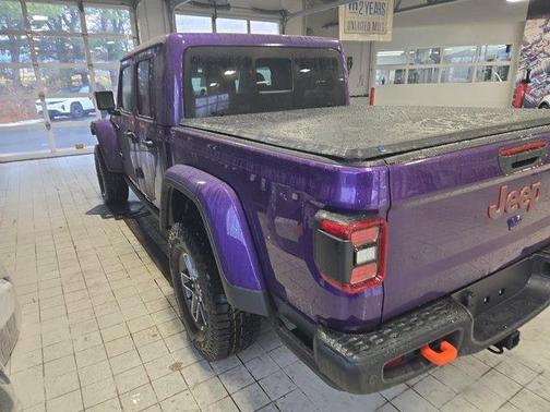REIGN 2026 Jeep Gladiator Mojave