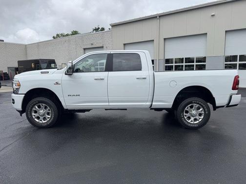 2024 RAM 2500 Laramie Crew Cab 4x4 64' Box