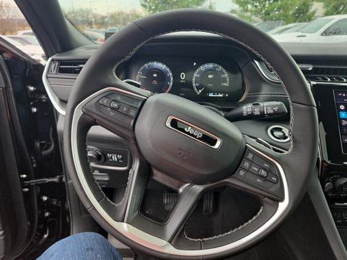 Diamond Black 2026 Jeep Grand Cherokee Laredo X