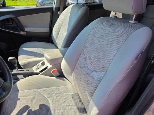 Classic Silver Metallic 2012 Toyota RAV4 Base