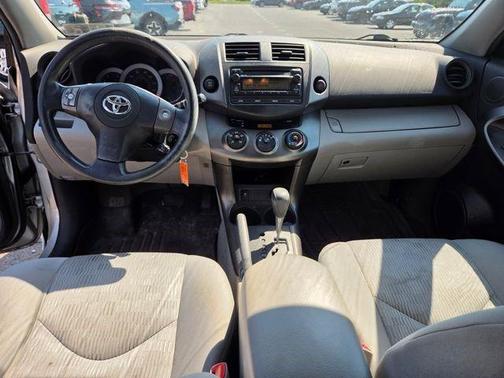 Classic Silver Metallic 2012 Toyota RAV4 Base