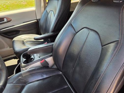 Molten Silver 2017 Chrysler Pacifica Touring-L Plus