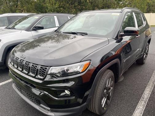 Diamond Black 2026 Jeep Compass Limited Altitude