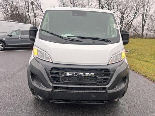 Bright White Clearcoat 2025 RAM ProMaster 3500 Low Roof