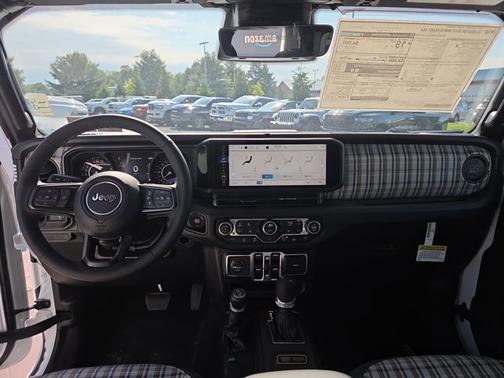 Bright White Clearcoat 2026 Jeep Gladiator 85th Anniversary Edition