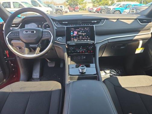 Velvet Red Pearlcoat 2026 Jeep Grand Cherokee Laredo X