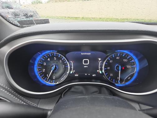 Diamond Black 2027 Chrysler Pacifica SELECT