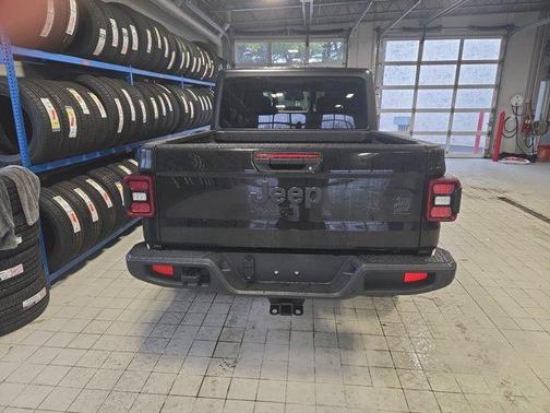 Black Clearcoat 2026 Jeep Gladiator Sport