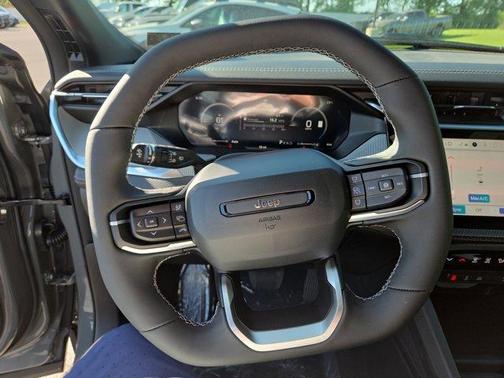 Sting Gray Clearcoat 2026 Jeep Cherokee LAREDO/LIMITED