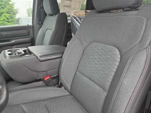 Granite Crystal Clearcoat Metallic 2026 RAM 1500 Tradesman