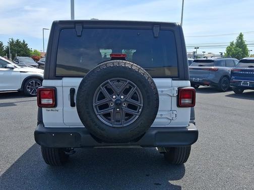 Bright White Clearcoat 2025 Jeep Wrangler Sport