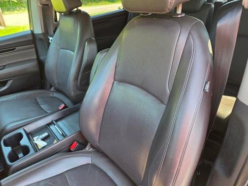 Crystal Black Pearl 2019 Honda Odyssey Elite
