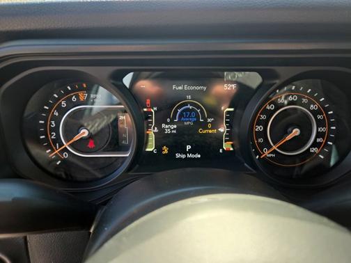Black Clearcoat 2026 Jeep Gladiator 85th Anniversary Edition