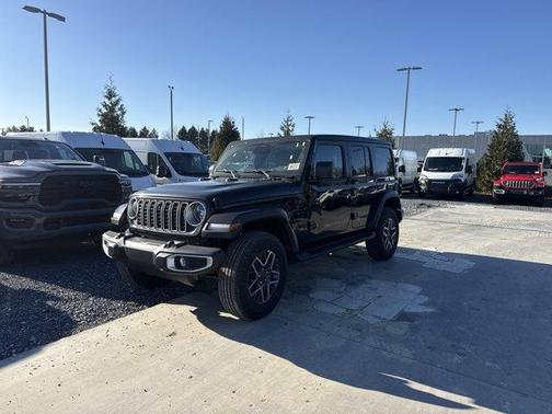 Black Clearcoat 2026 Jeep Wrangler Sahara