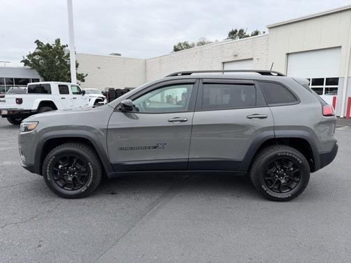 2022 Jeep Cherokee X 4x4
